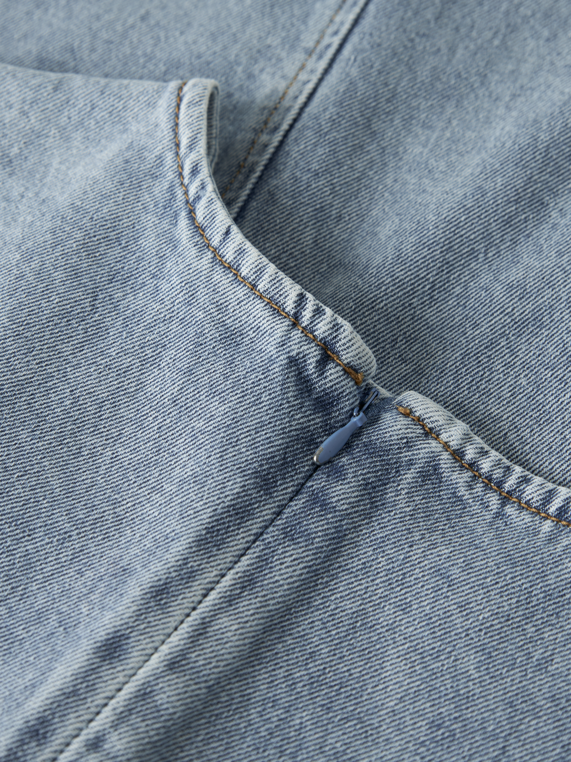 model_shot-front_full